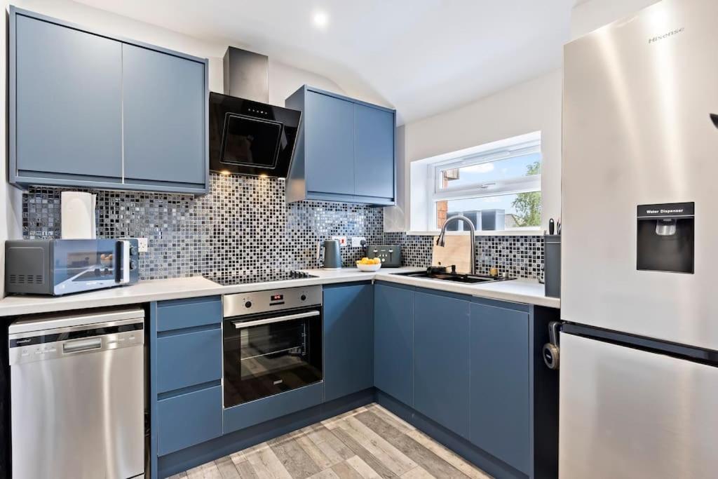 Bella'S House 12Mins Bus To Motor Point Arena Free Street Parking Villa Nottingham Bagian luar foto